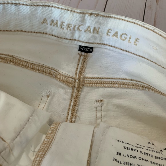 American Eagle Mom Jean - Picture 5 of 9